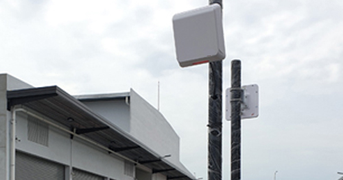¿Cómo se implementan las funciones de seguridad en los lectores de tarjetas de estacionamiento UHF?
        